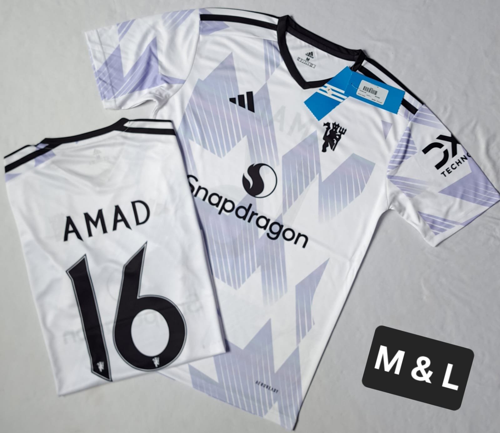 MANCHESTER UNITED AMAD 16 WHITE T SHIRT