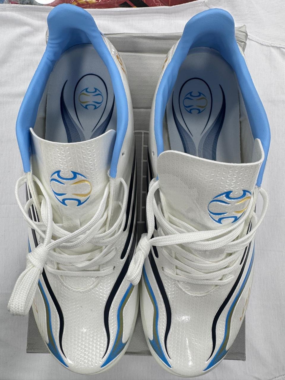 Adidas F50 Messi 10 Grippers image 3