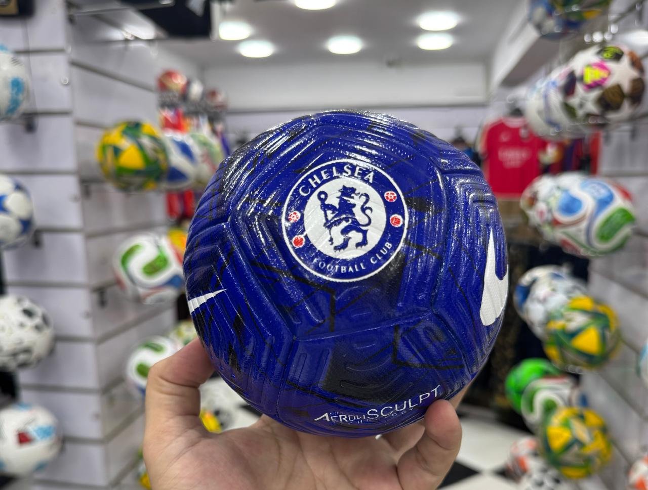 Nike Chelsea FCMini Ball Size: 2 Best For Birthday Gift & Decoration Rate: 2000