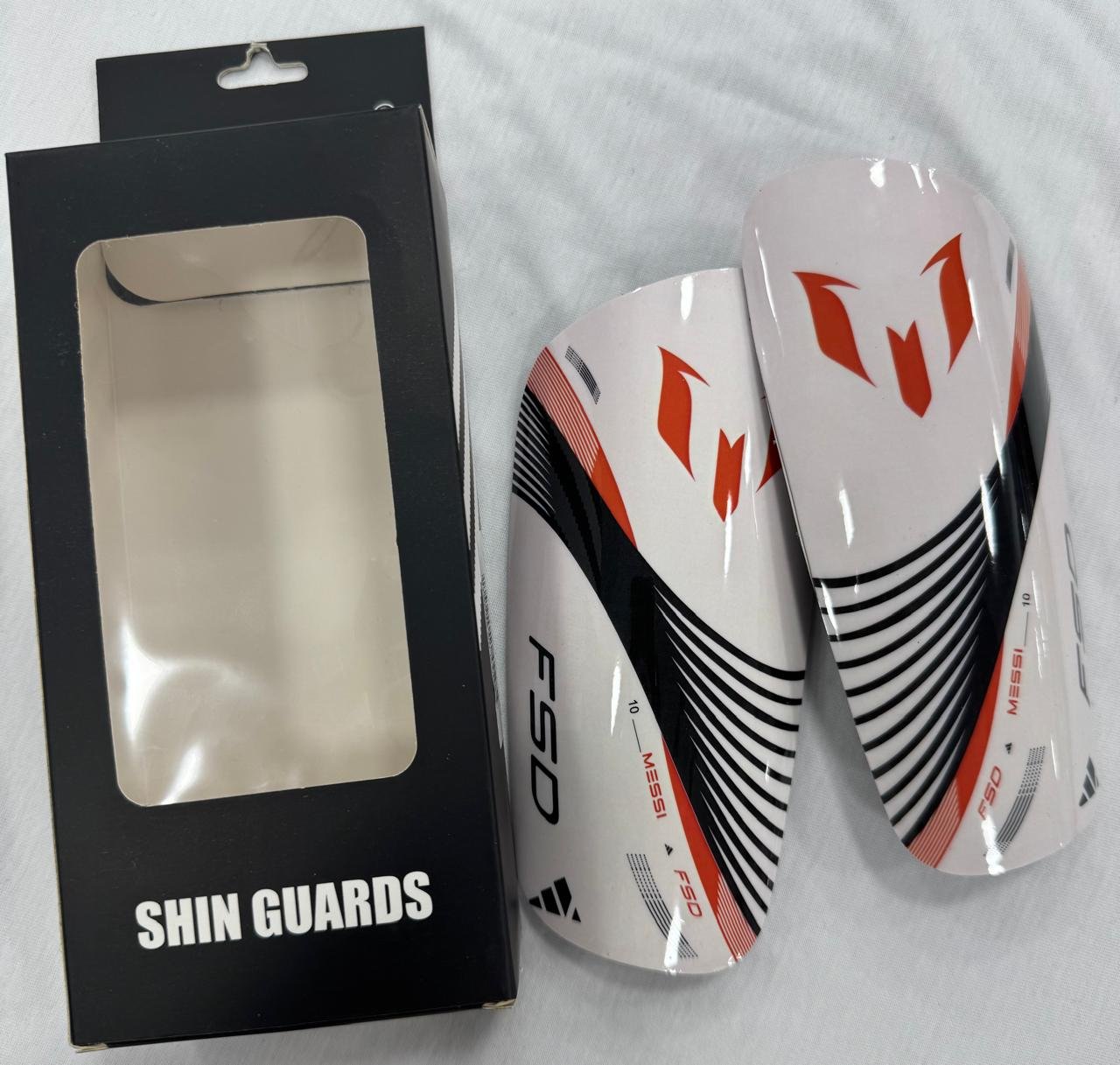 Adidas Messi F50Shin Guard image 2