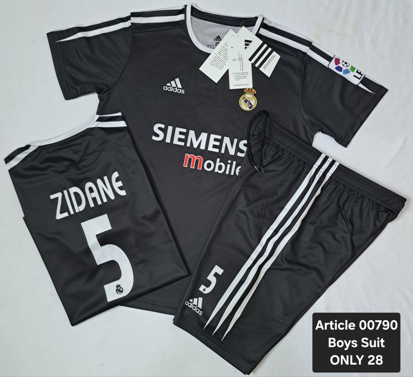 REAL MADRID RETRO BLACK 2004-05 ZIDANE 5 00790 image 2